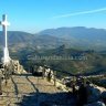 Entre cruces y olivares